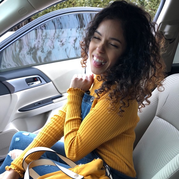 Meet your Posher, Maricelys - Picture 2 of 5